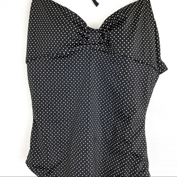 Weekend brand high cut open back one piece - Picture 2 of 5